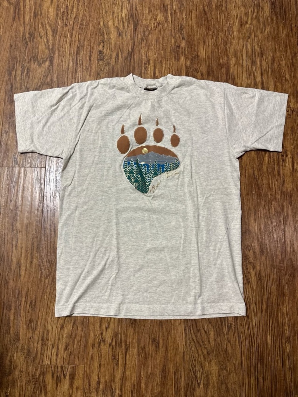 Muir Woods Bear Paw Nature Graphic T-Shirt Size Large